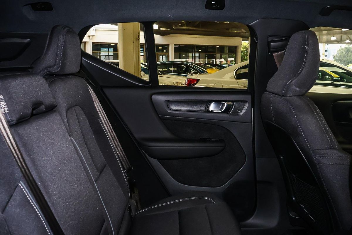 2022 Volvo XC40 Recharge Pure Electric