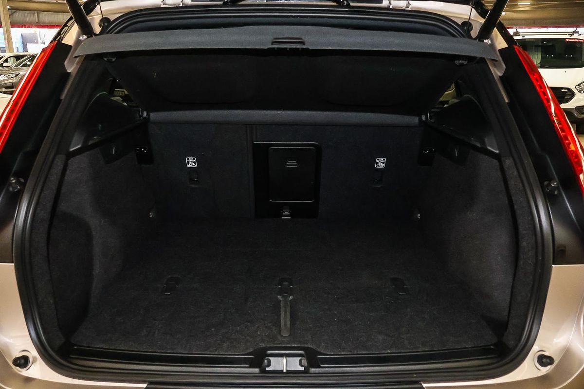 2022 Volvo XC40 Recharge Pure Electric