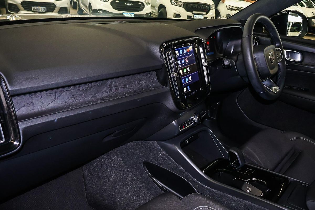 2022 Volvo XC40 Recharge Pure Electric