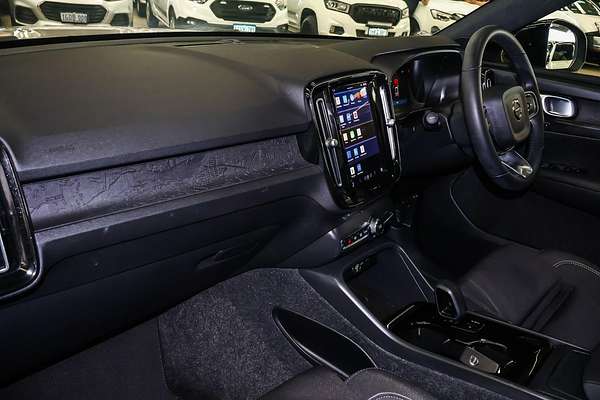 2022 Volvo XC40 Recharge Pure Electric