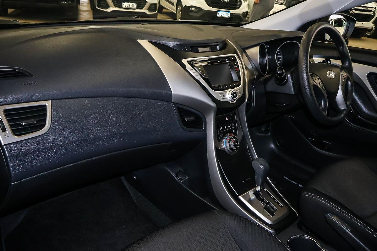 2013 Hyundai Elantra Active MD2