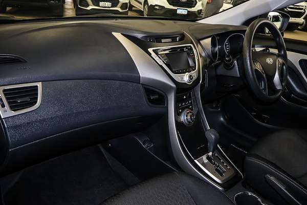 2013 Hyundai Elantra Active MD2