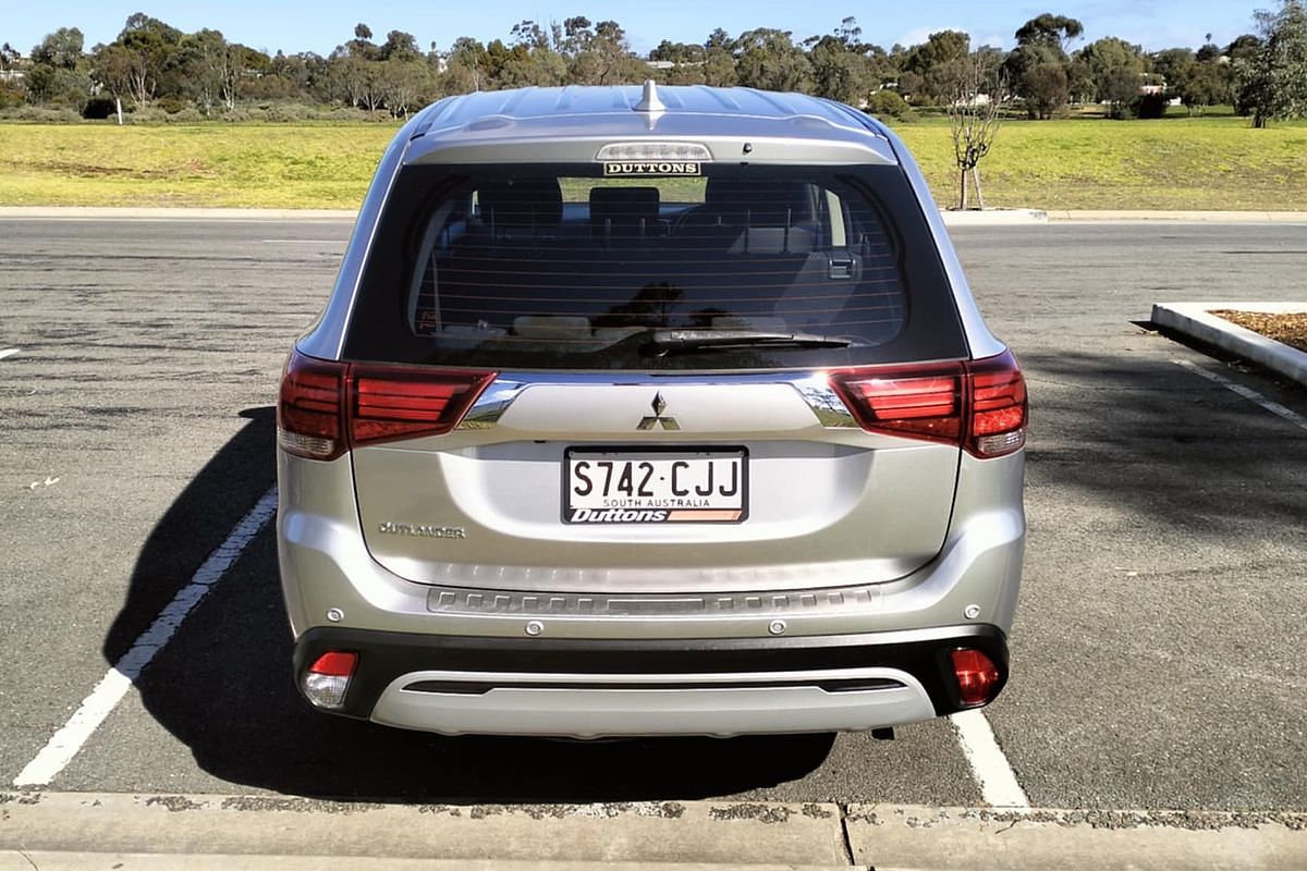 2021 Mitsubishi Outlander ES ZL