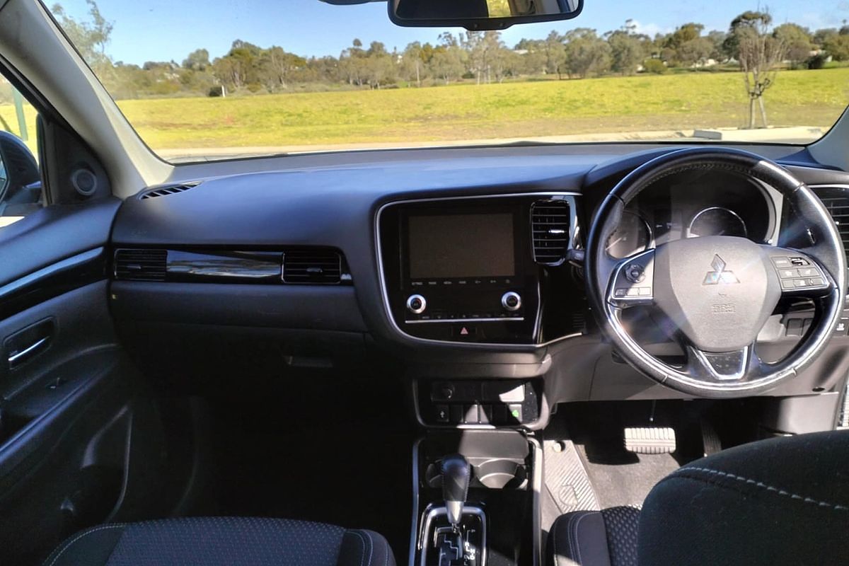 2021 Mitsubishi Outlander ES ZL