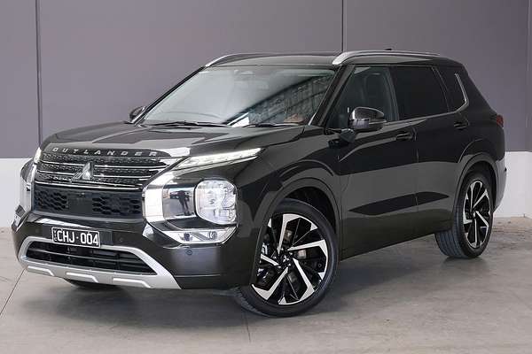 2022 Mitsubishi Outlander Exceed ZM