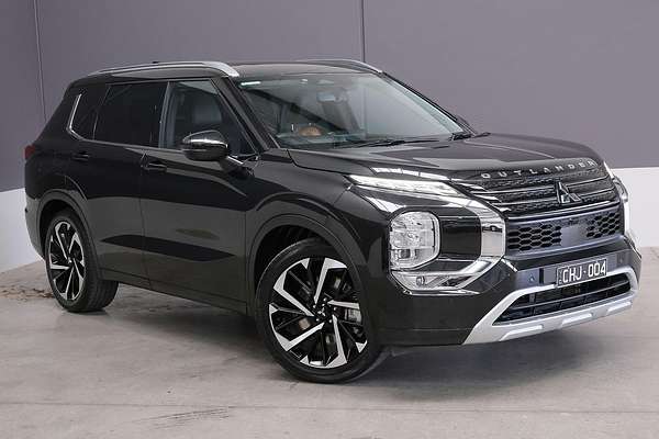 2022 Mitsubishi Outlander Exceed ZM