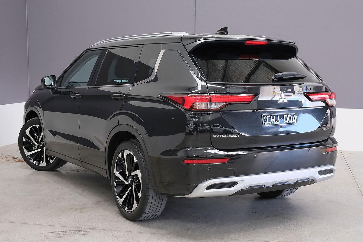 2022 Mitsubishi Outlander Exceed ZM