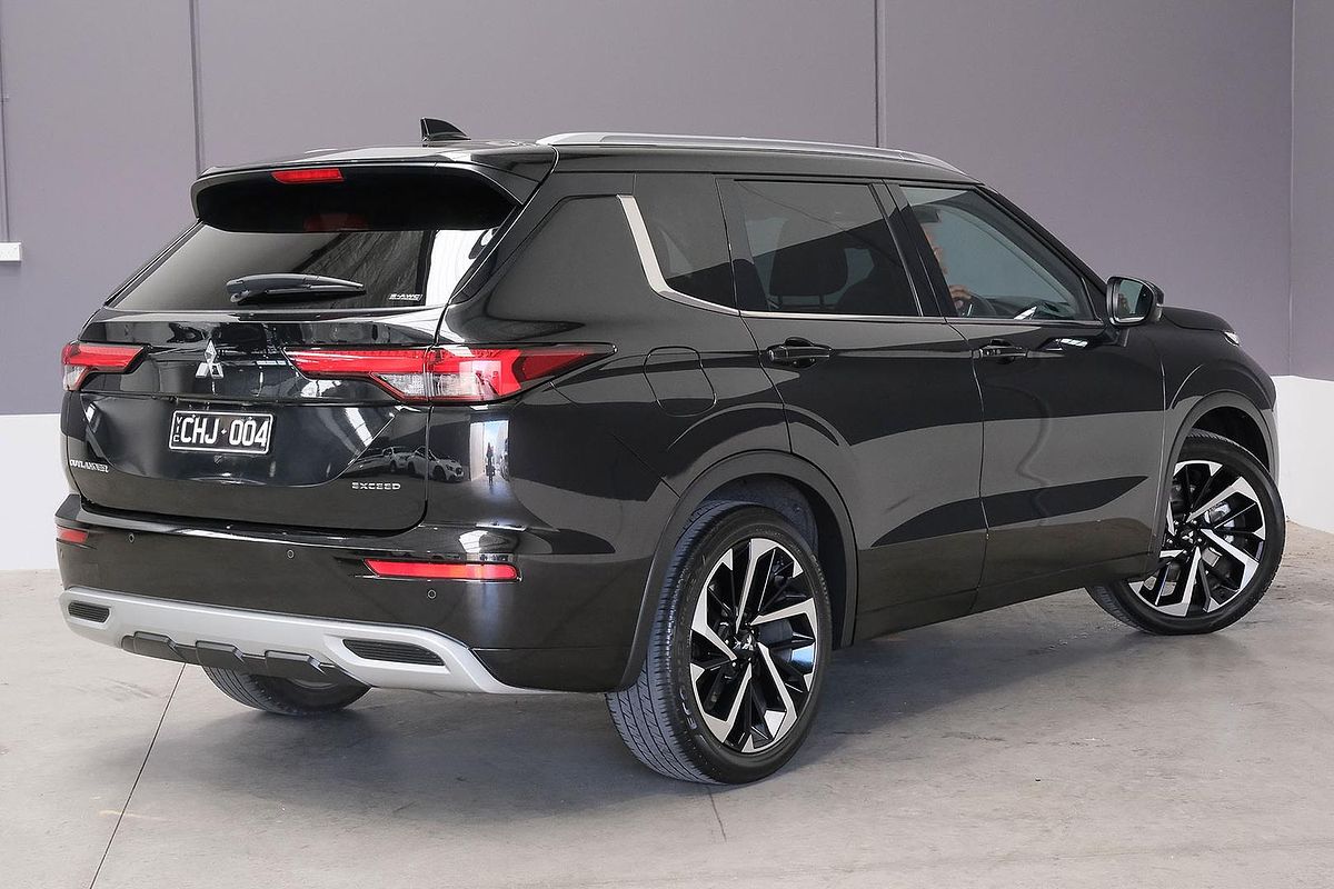 2022 Mitsubishi Outlander Exceed ZM