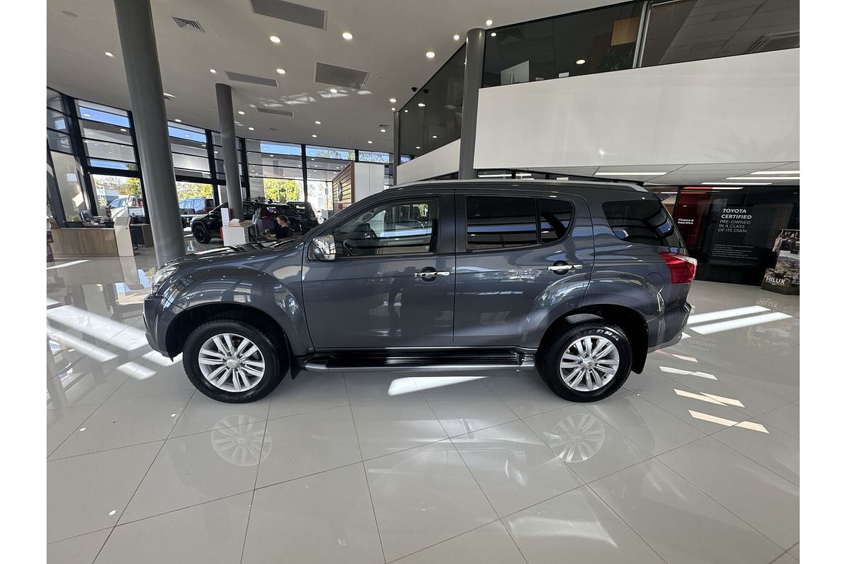 2018 Isuzu MU-X LS-T