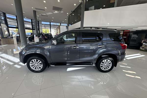 2018 Isuzu MU-X LS-T