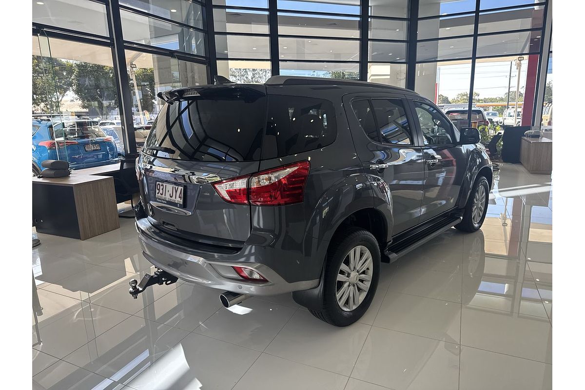 2018 Isuzu MU-X LS-T