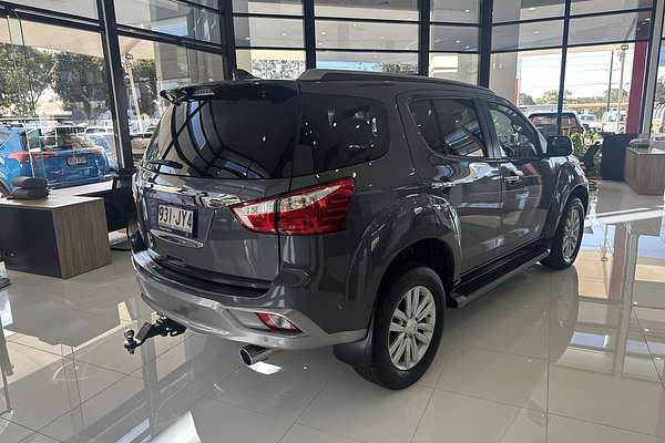 2018 Isuzu MU-X LS-T