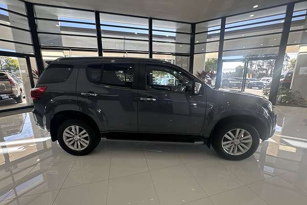 2018 Isuzu MU-X LS-T