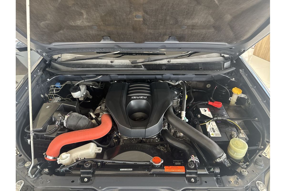 2018 Isuzu MU-X LS-T