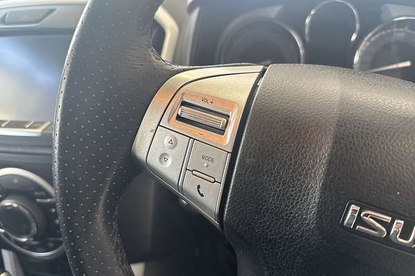 2018 Isuzu MU-X LS-T