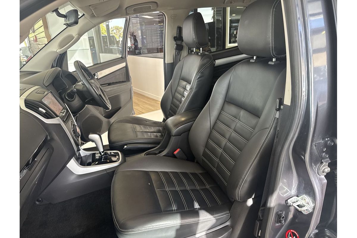 2018 Isuzu MU-X LS-T