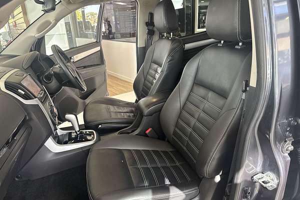 2018 Isuzu MU-X LS-T