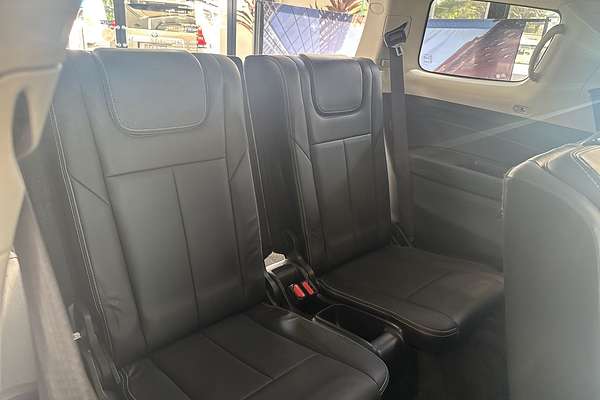 2018 Isuzu MU-X LS-T