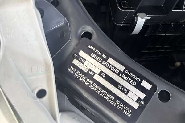 2018 Isuzu MU-X LS-T