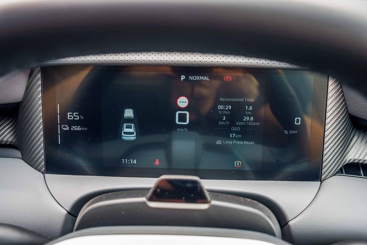 2025 MG MGS5 EV Essence 62 ZS3EM