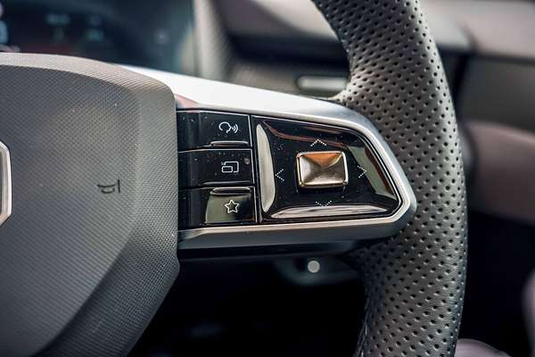 2025 MG MGS5 EV Essence 62 ZS3EM