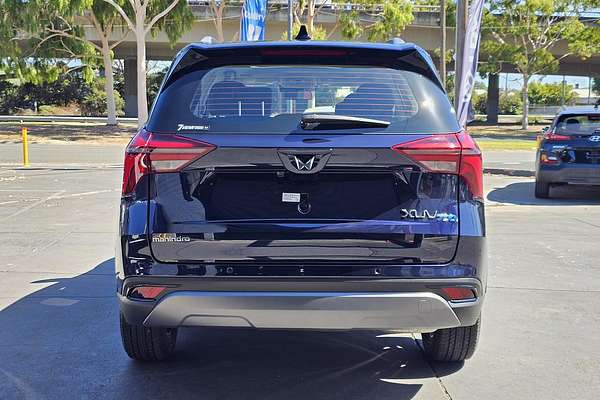 2025 Mahindra XUV700 AX7L