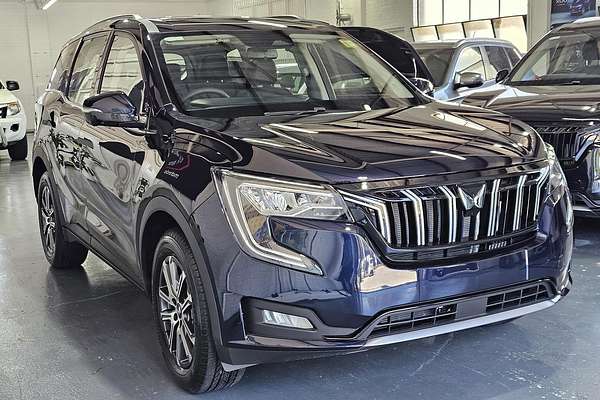 2025 Mahindra XUV700 AX7L