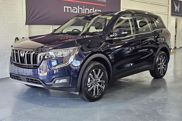 2025 Mahindra XUV700 AX7L