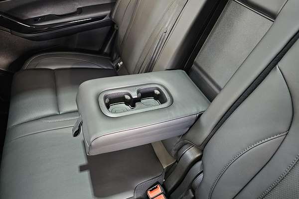 2025 Mahindra XUV700 AX7L