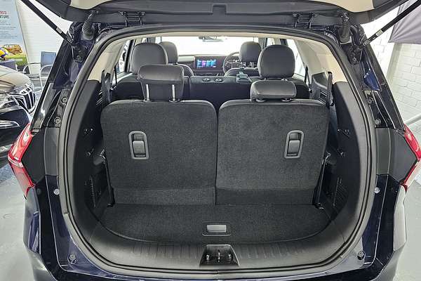 2025 Mahindra XUV700 AX7L