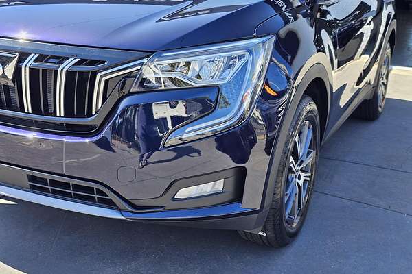 2025 Mahindra XUV700 AX7L