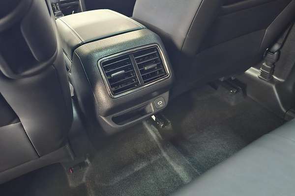 2025 Mahindra XUV700 AX7L