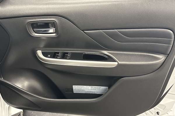 2019 Mitsubishi Triton GLS Premium MR 4X4