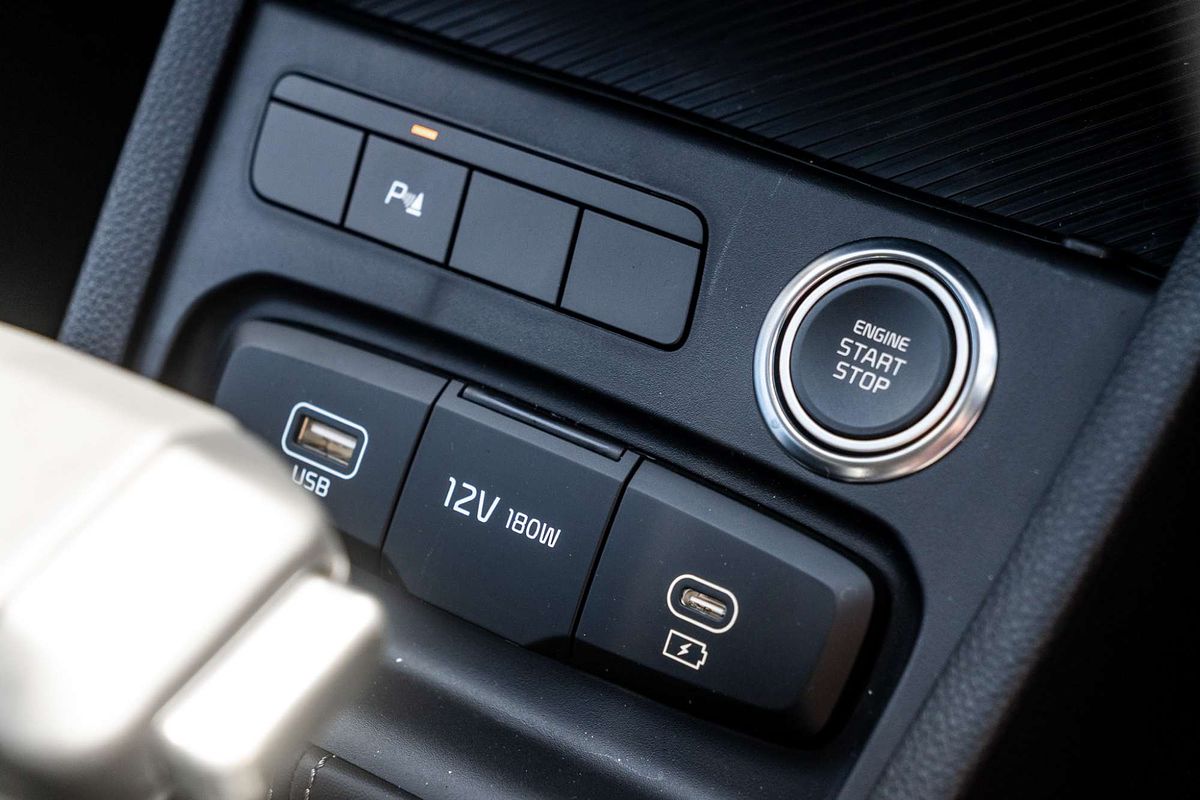 2025 Kia Stonic Sport YB