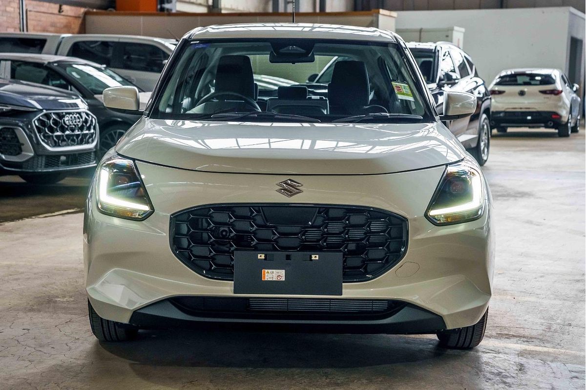 2025 Suzuki Swift Hybrid UZ