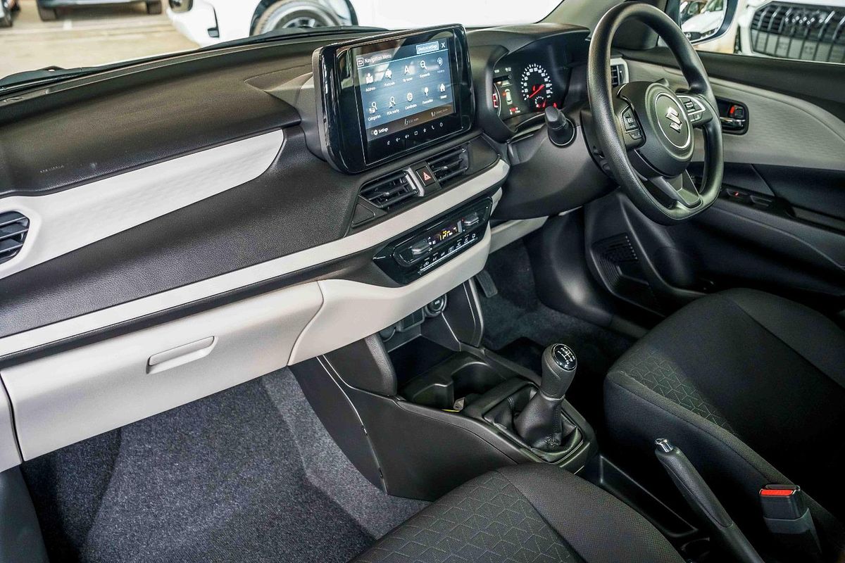 2025 Suzuki Swift Hybrid UZ