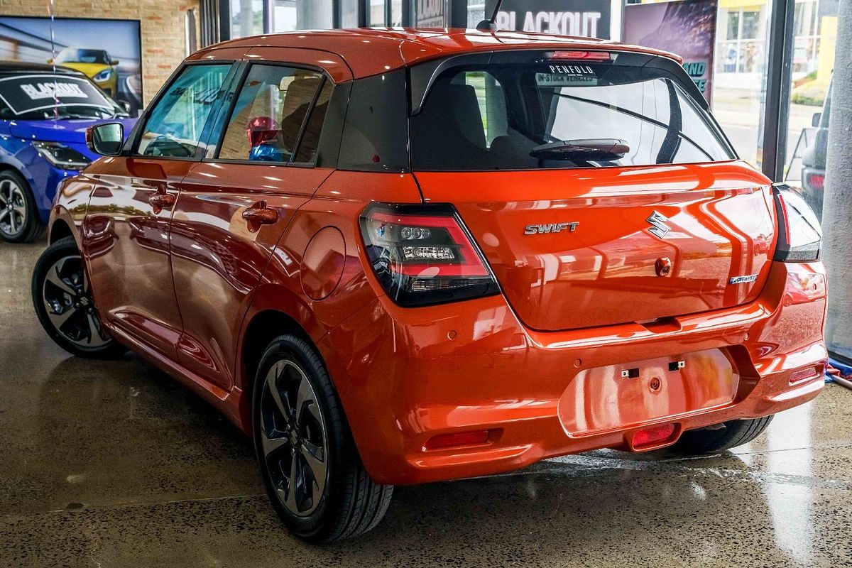 2025 Suzuki Swift Hybrid GLX UZ