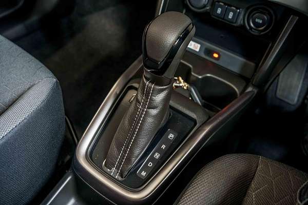 2025 Suzuki Swift Hybrid GLX UZ