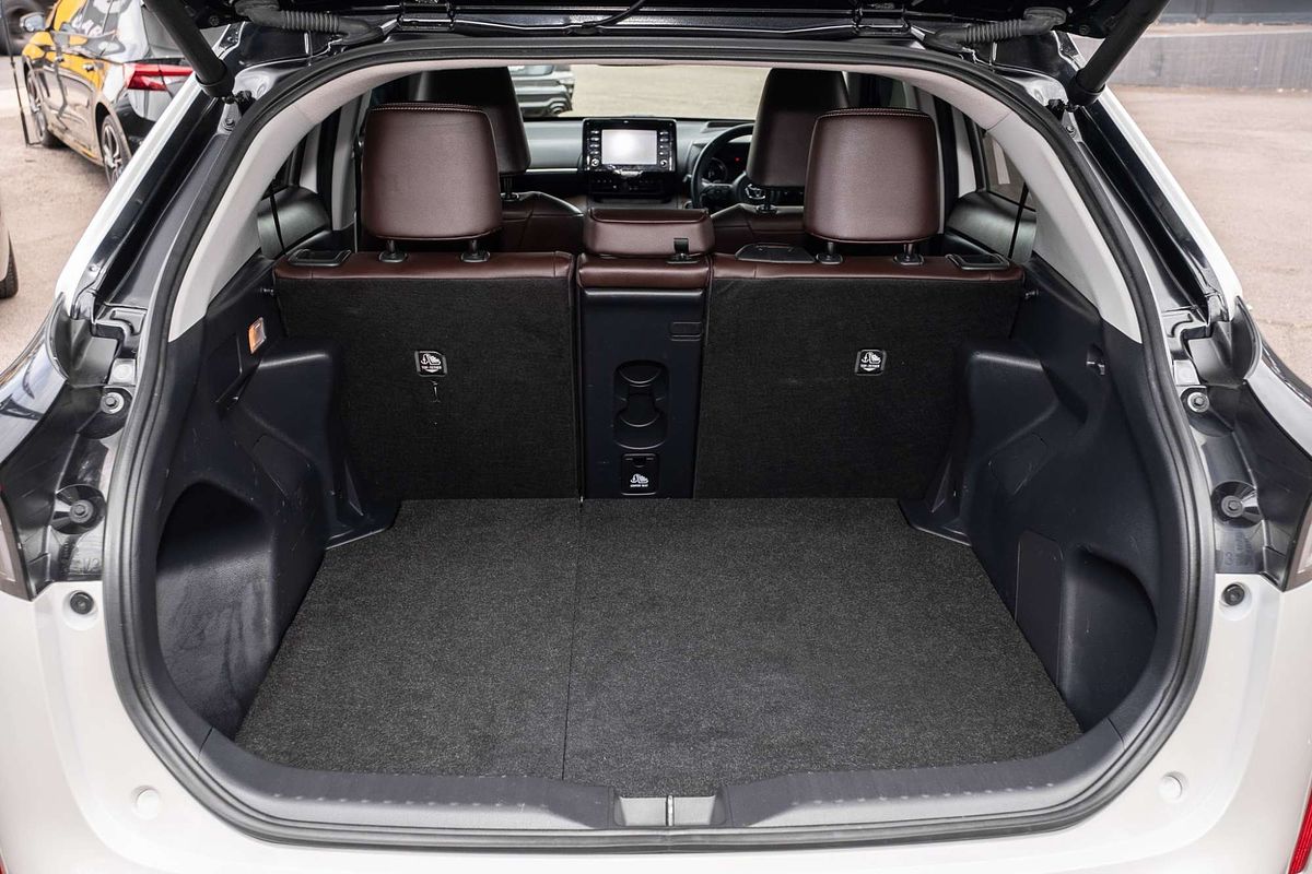 2022 Toyota Yaris Cross Urban MXPB10R