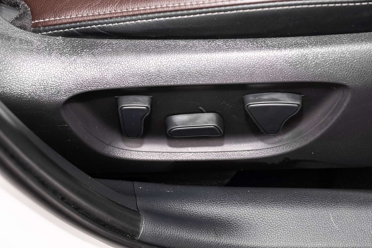 2022 Toyota Yaris Cross Urban MXPB10R