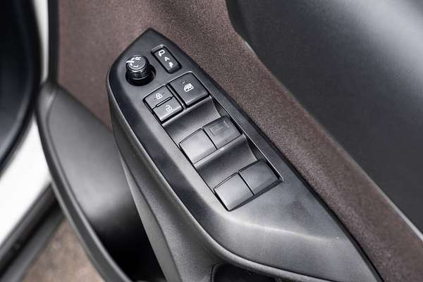 2022 Toyota Yaris Cross Urban MXPB10R