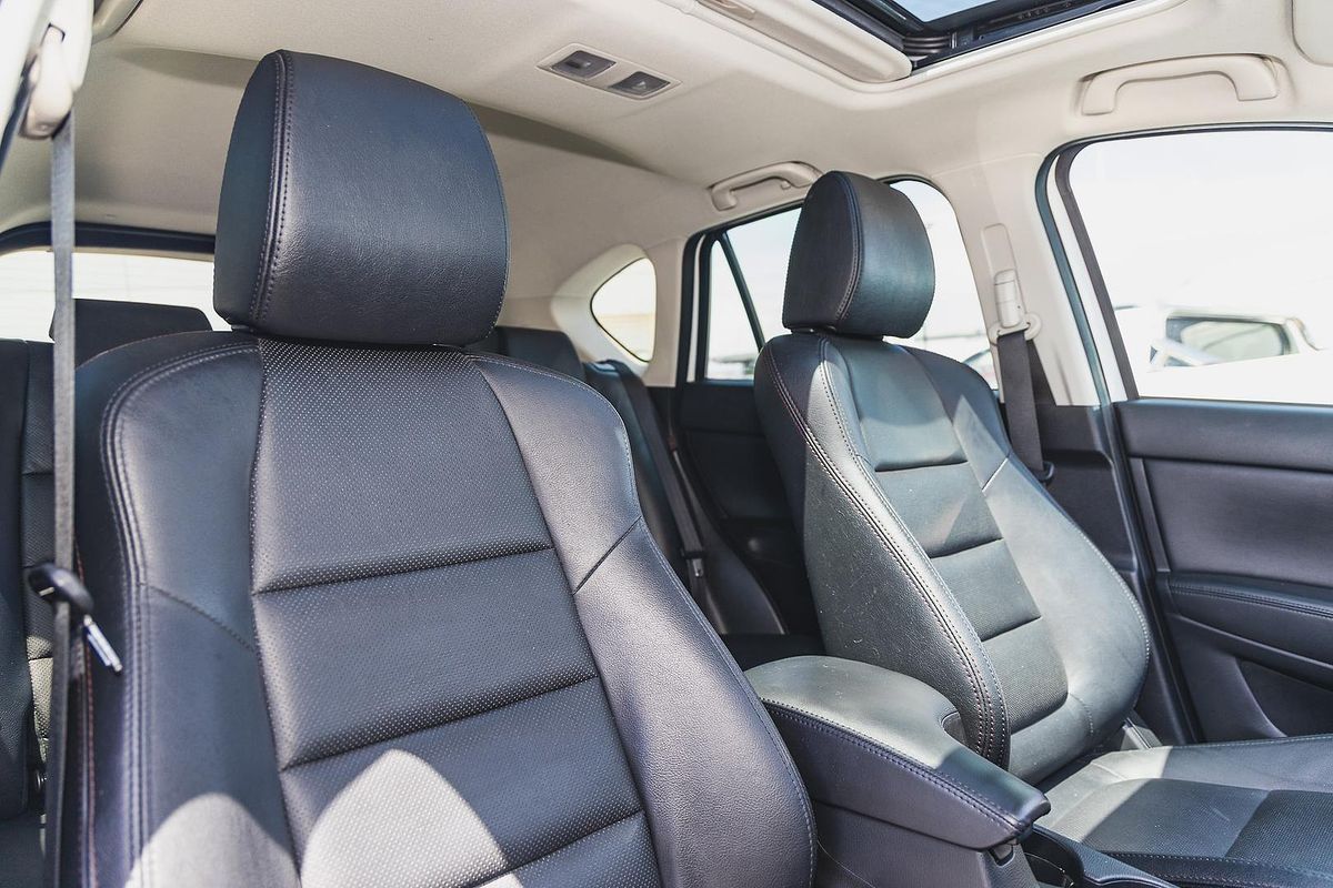 2015 Mazda CX-5 Grand Touring KE Series 2