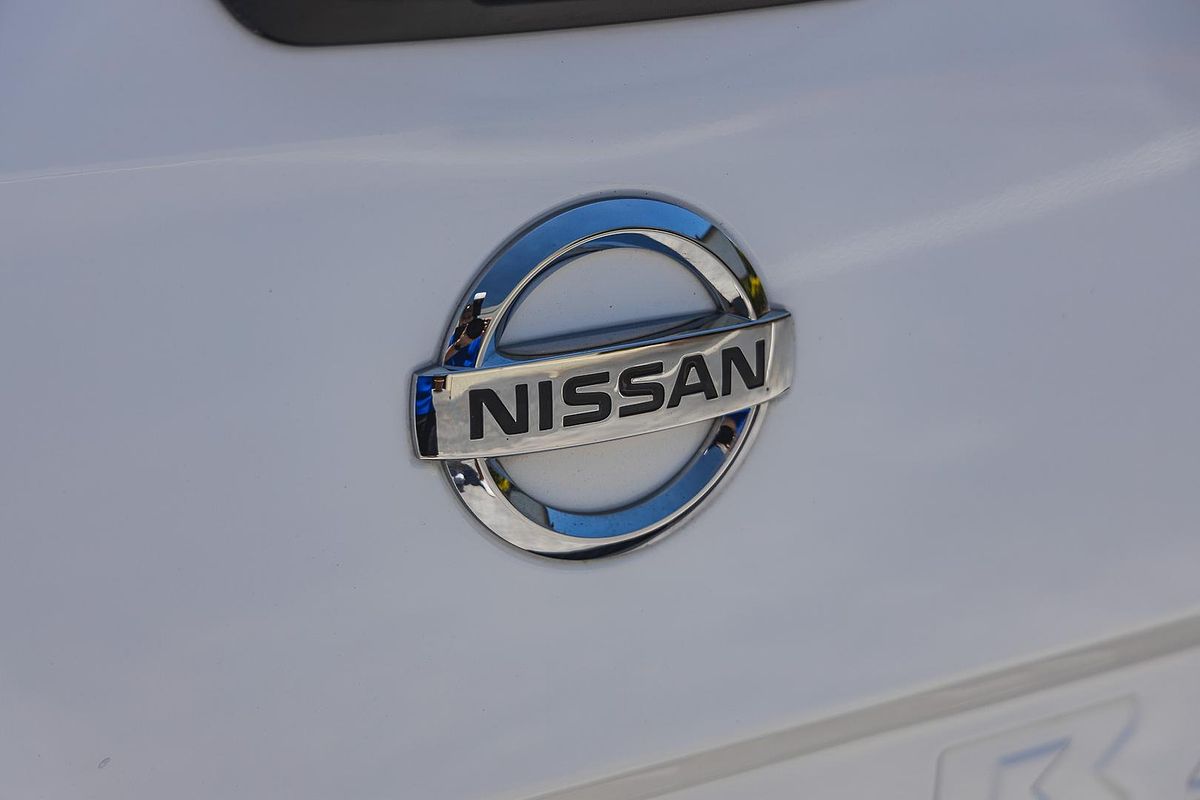 2023 Nissan Navara SL D23 Rear Wheel Drive