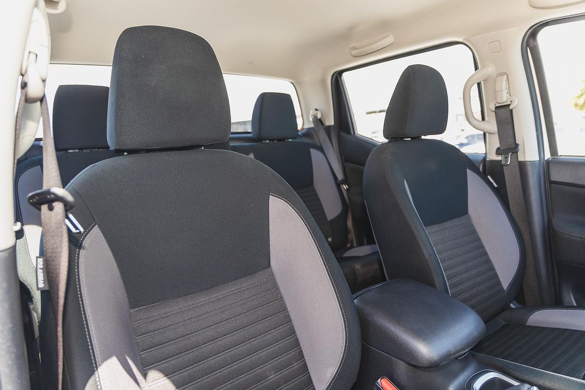 2023 Nissan Navara SL D23 Rear Wheel Drive