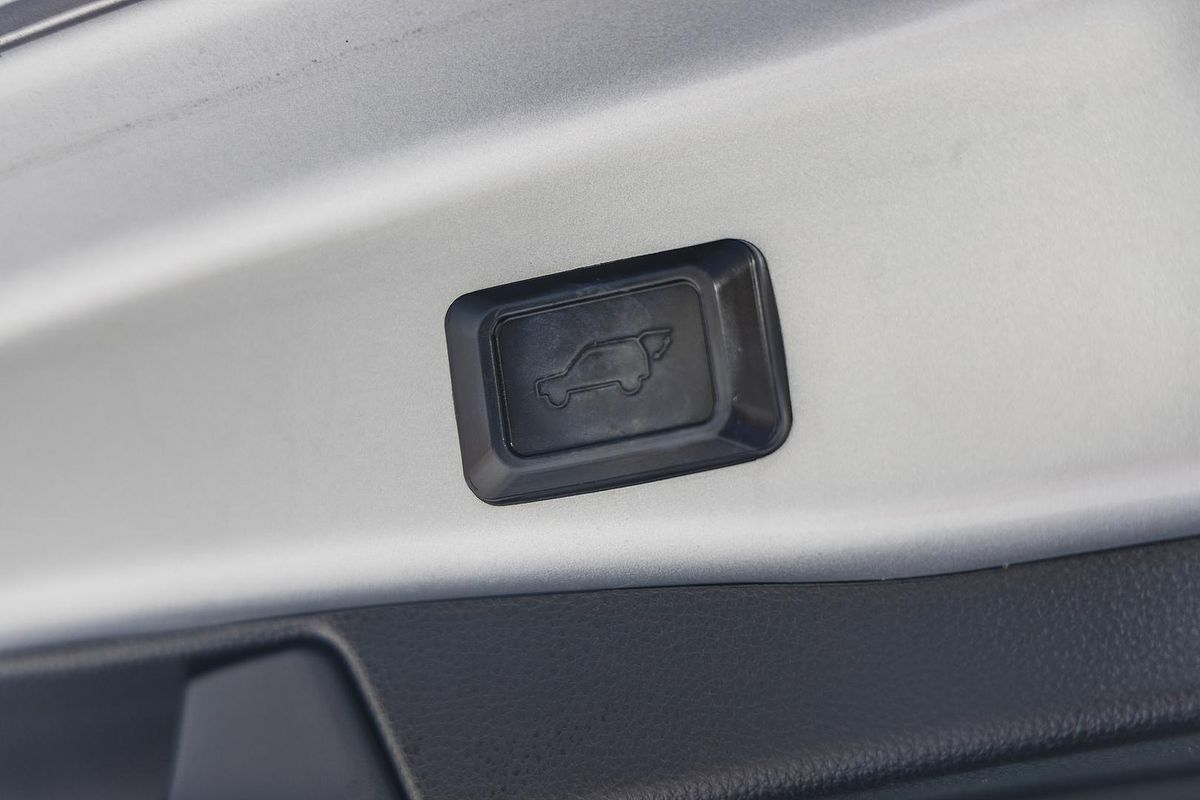 2021 Toyota RAV4 Cruiser AXAH52R