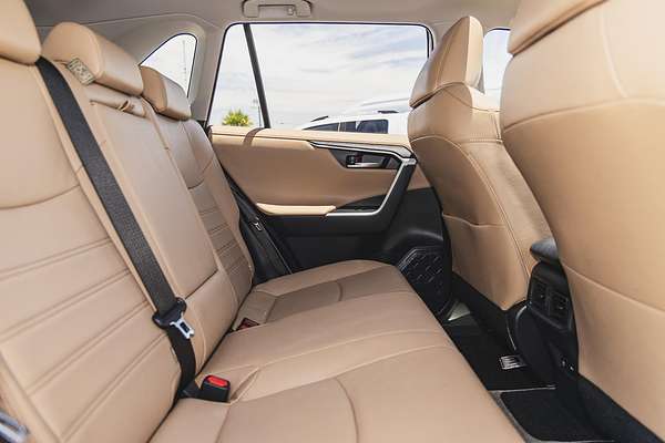 2021 Toyota RAV4 Cruiser AXAH52R