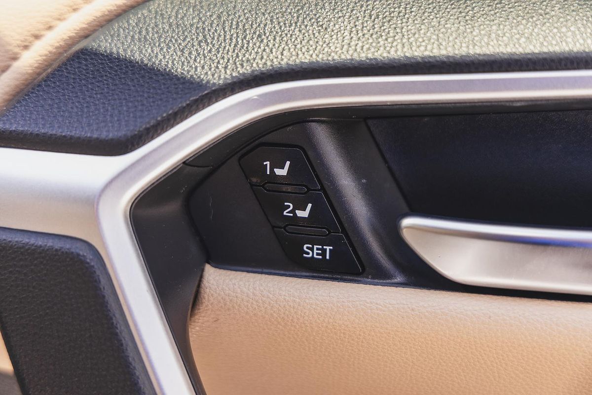 2021 Toyota RAV4 Cruiser AXAH52R