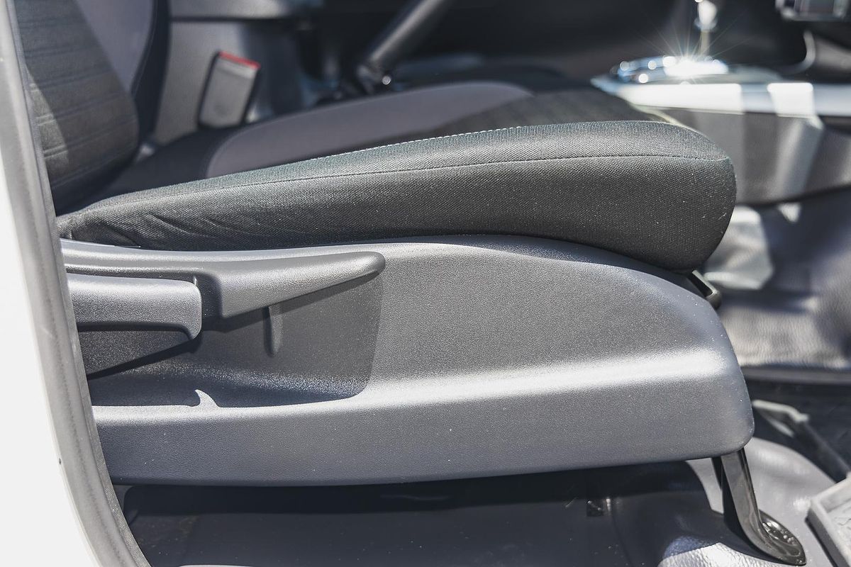 2023 Nissan Navara SL D23 Rear Wheel Drive