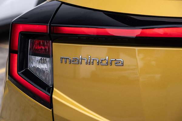 2025 Mahindra XUV3XO AX7L