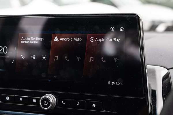 2025 Mahindra XUV3XO AX7L